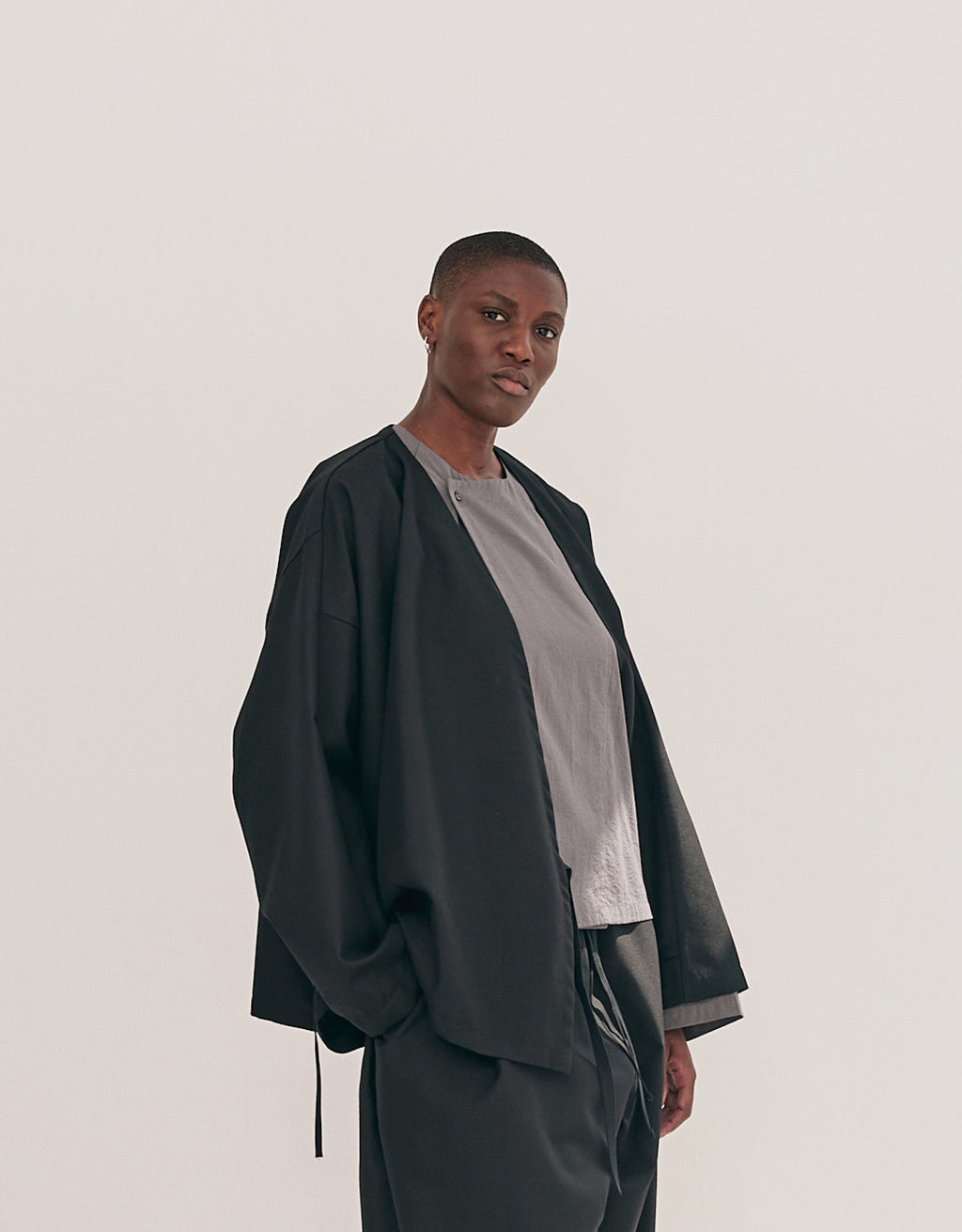 KIMONO CHAPITRE 2 _ SUITING NOIR