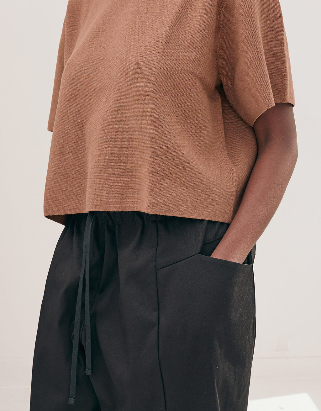 PANTALON TAPERED CHAPITRE 5 _ NOIR