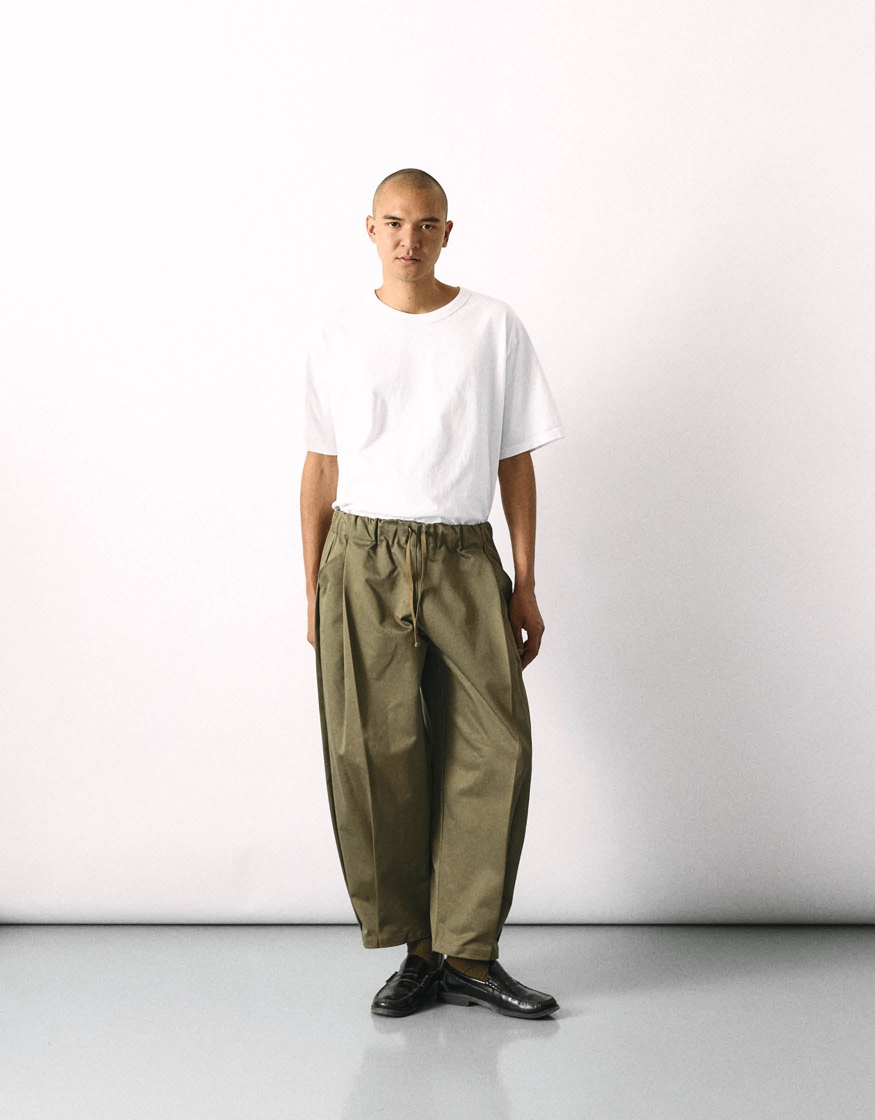 CURVED PANTS CHAPTER 4 _ OLIVE
