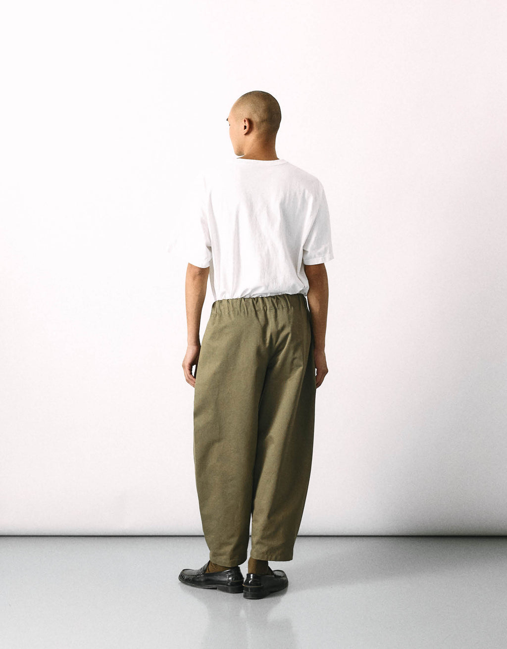 CURVED PANTS CHAPTER 4