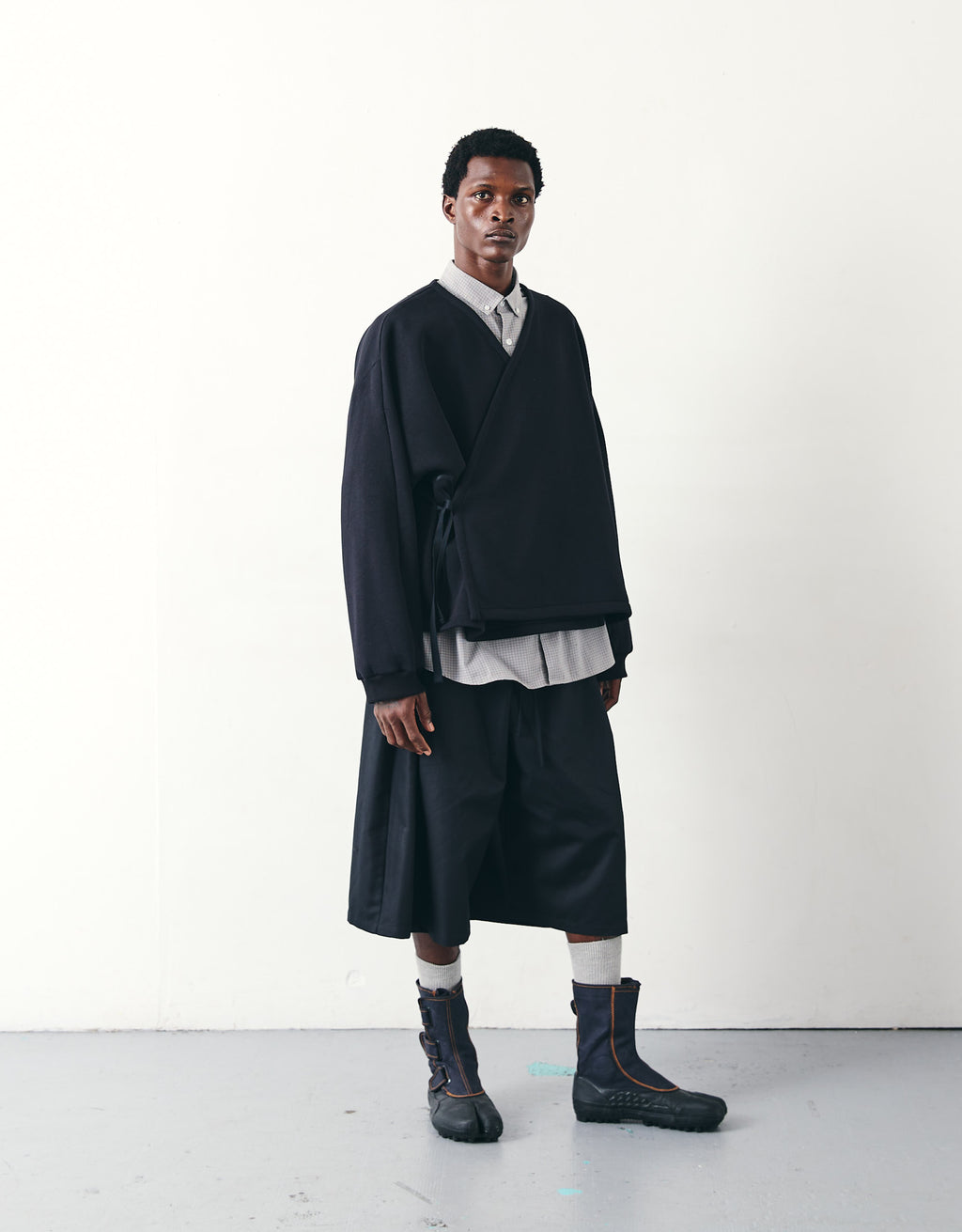 LONG SHORTS CHAPTER 2 _ BLACK