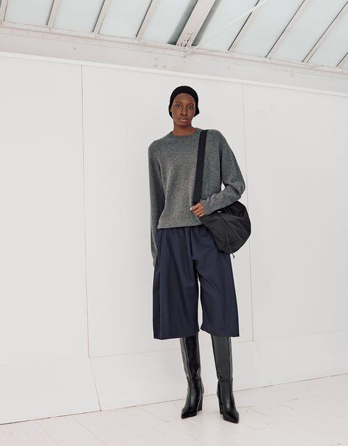 LONG SHORTS CHAPTER 2 _ NAVY