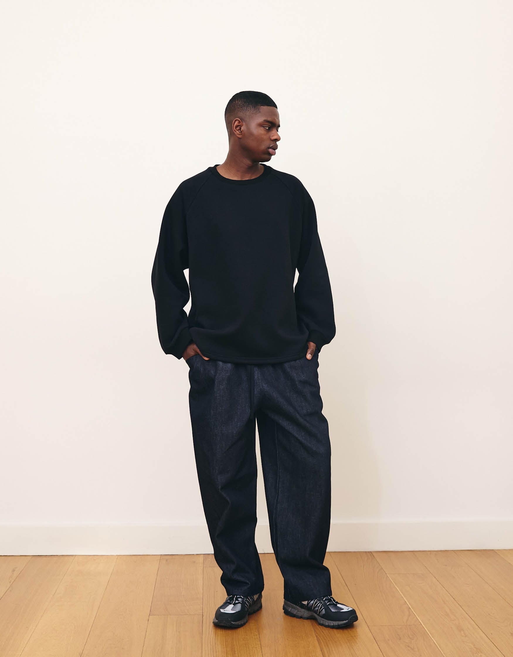 SWEATSHIRT CHAPITRE 4 _ NOIR